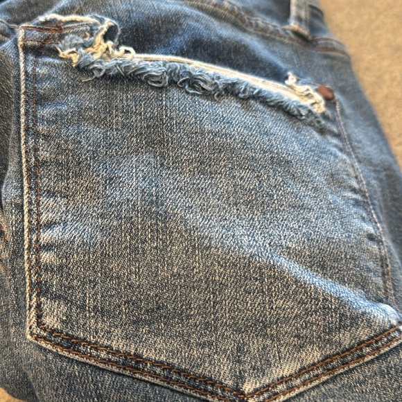 Judy Blues Distressed Blue Jeans - Picture 5 of 7